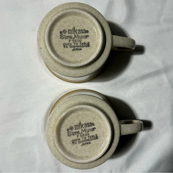 Set of 2 Vintage Mikasa Stone Manor F5800 Coffee Mugs Japan  Tan with Brown Rim - Picture 7 of 7